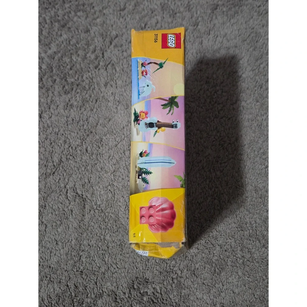 LEGO Creator 3-in-1 Ukulele‎ & Flamingo Bundle – New, Unopened (Damaged Box) - Picture 6 of 7
